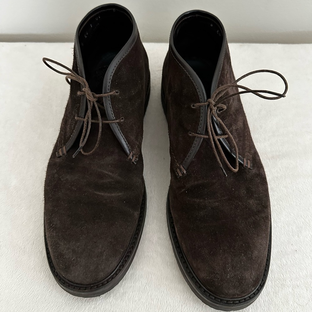 Ermenegildo Zegna MENS brown suede boots. Size 9